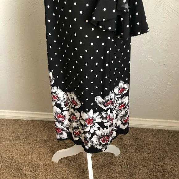 Sandra Darren Polka Dot Shift Dress with Floral Bottom 14 Black White Red - Picture 8 of 15